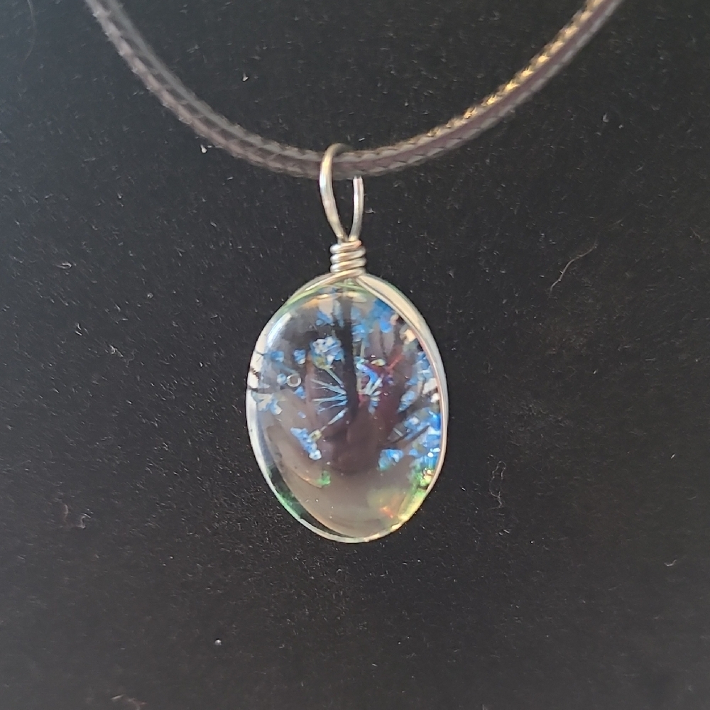3/$10 Oval Pendant Necklace With Senic View